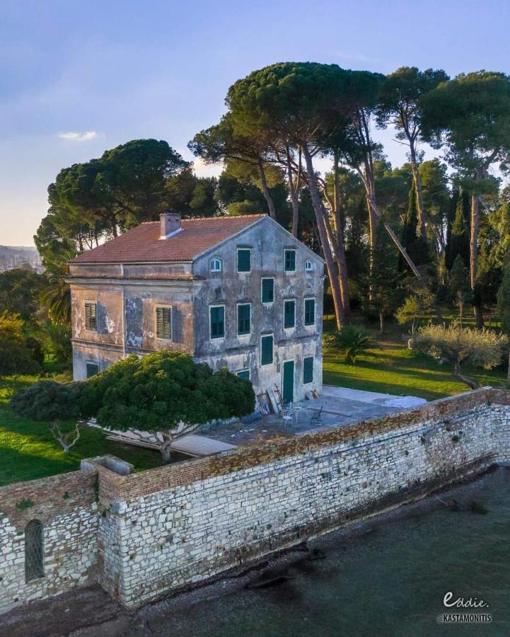 Iris Apartment Near Corfu Town Контокали Екстериор снимка